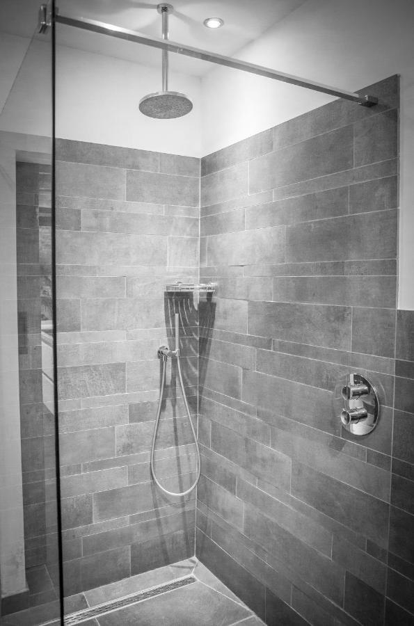Bed En Box 3610 Bed & Breakfast Oirschot Exterior foto