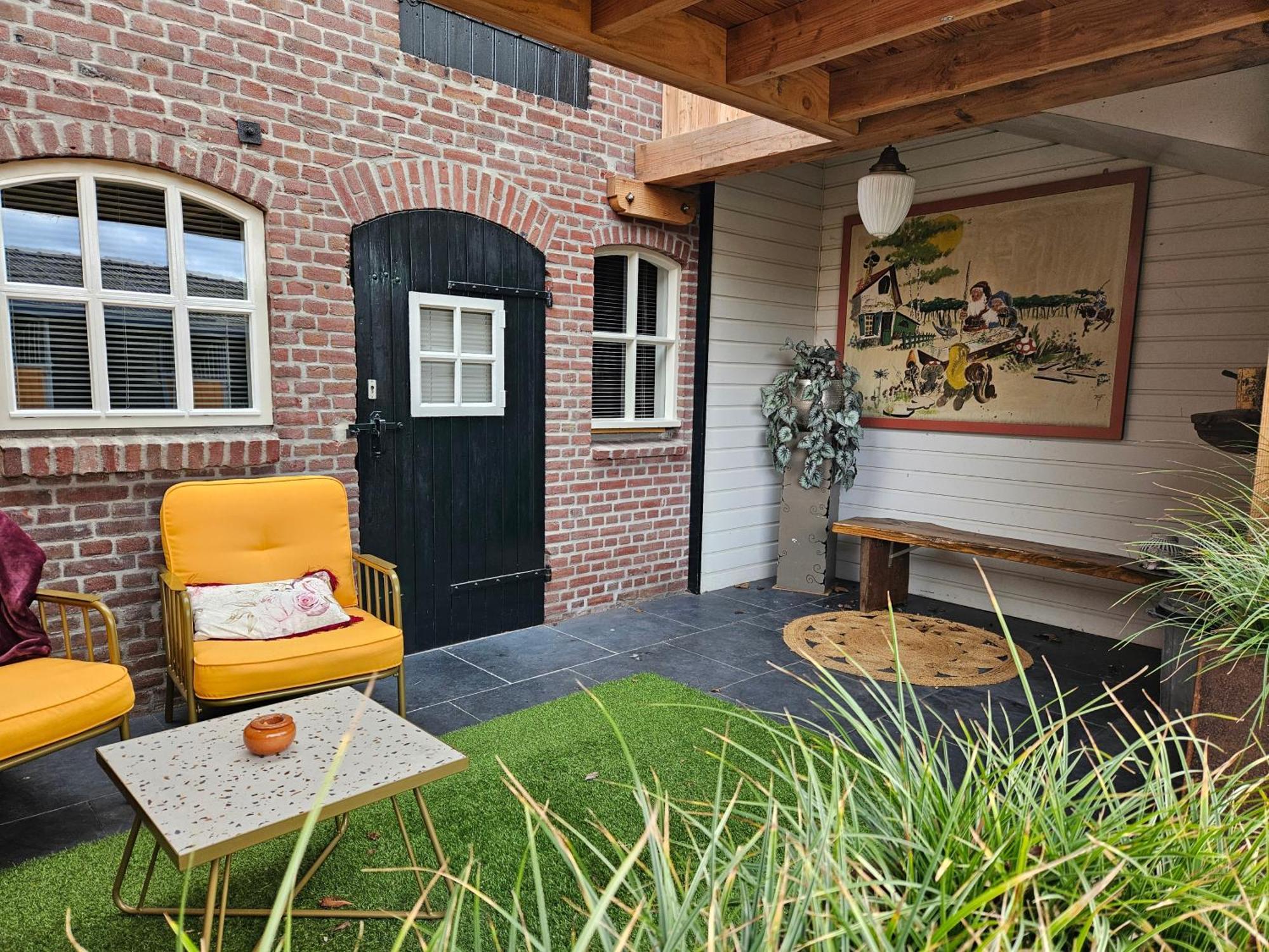 Bed En Box 3610 Bed & Breakfast Oirschot Exterior foto